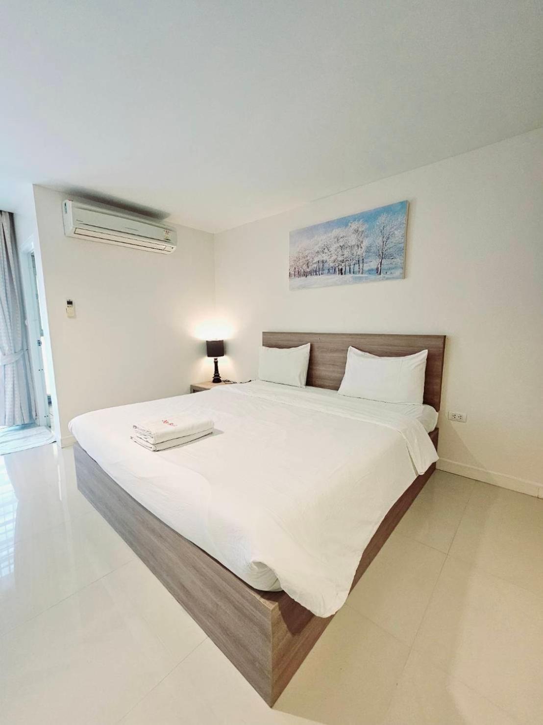 Similan Mansion Hotel Bang Saen Ngoại thất bức ảnh